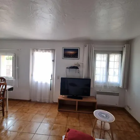 Oda ve Kahvaltı Equipe 3*